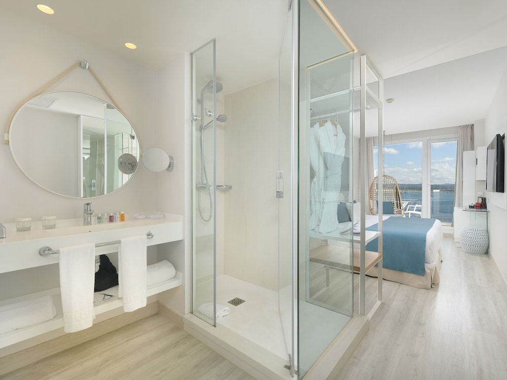 Deluxe Double Room Single Use, Sea View ( Keep the Secret "The One")