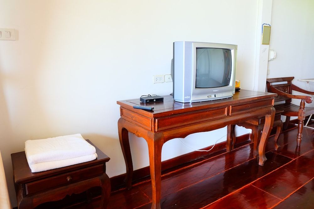 Khunchay House Deluxe Double Room with Balcony 13