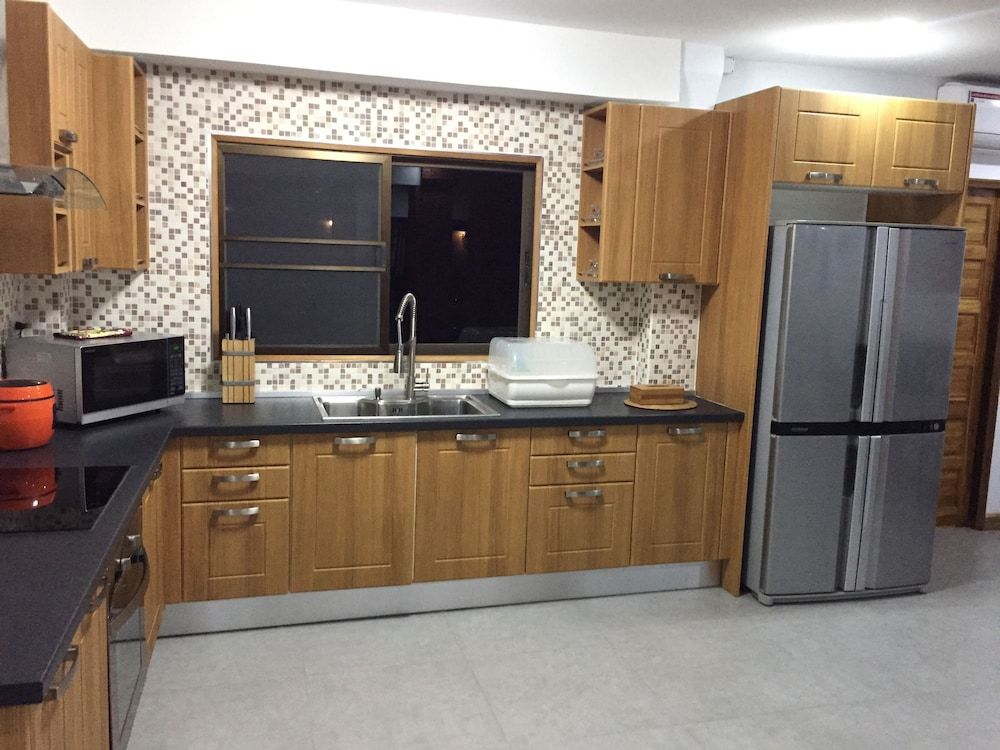 Tres Belle Maison Piscine Privée 5-Bedroom Villa with Private Pool 14