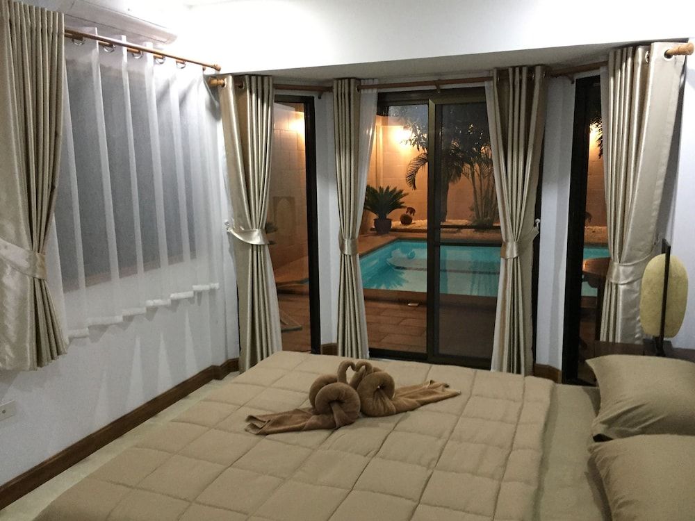 undefined Tres Belle Maison Piscine Privée 7