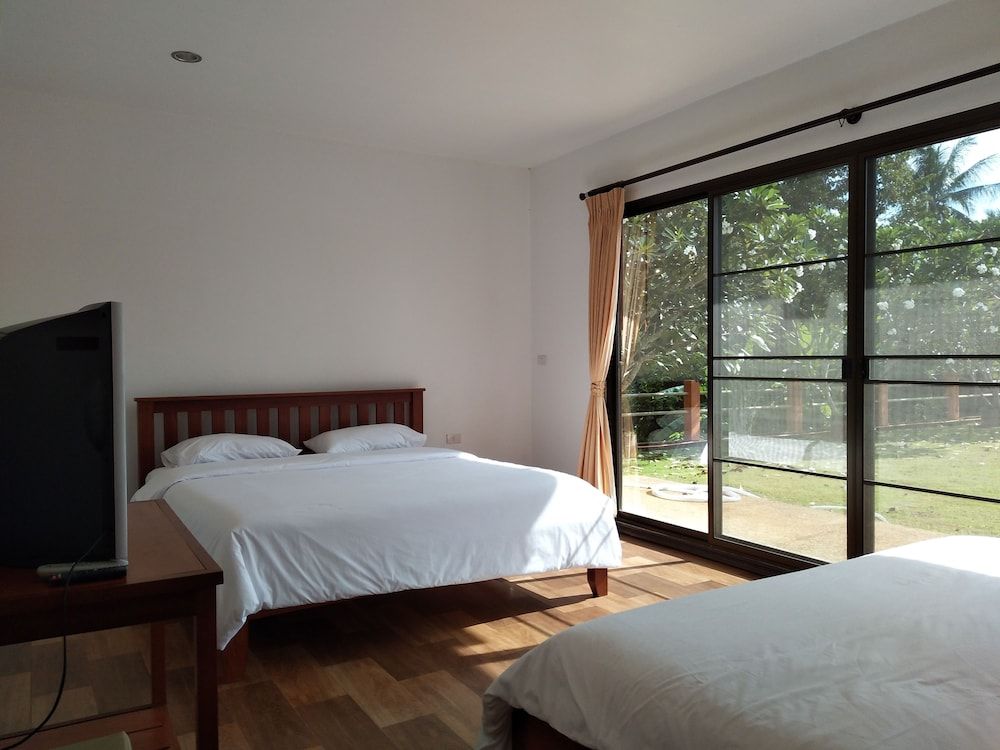 Family for 4 people with Sea View