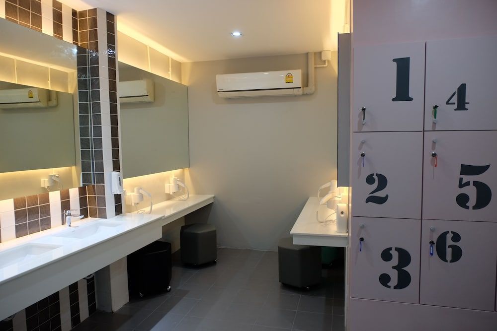 Siam Stadium Hostel Shared Dormitory, Women only 7