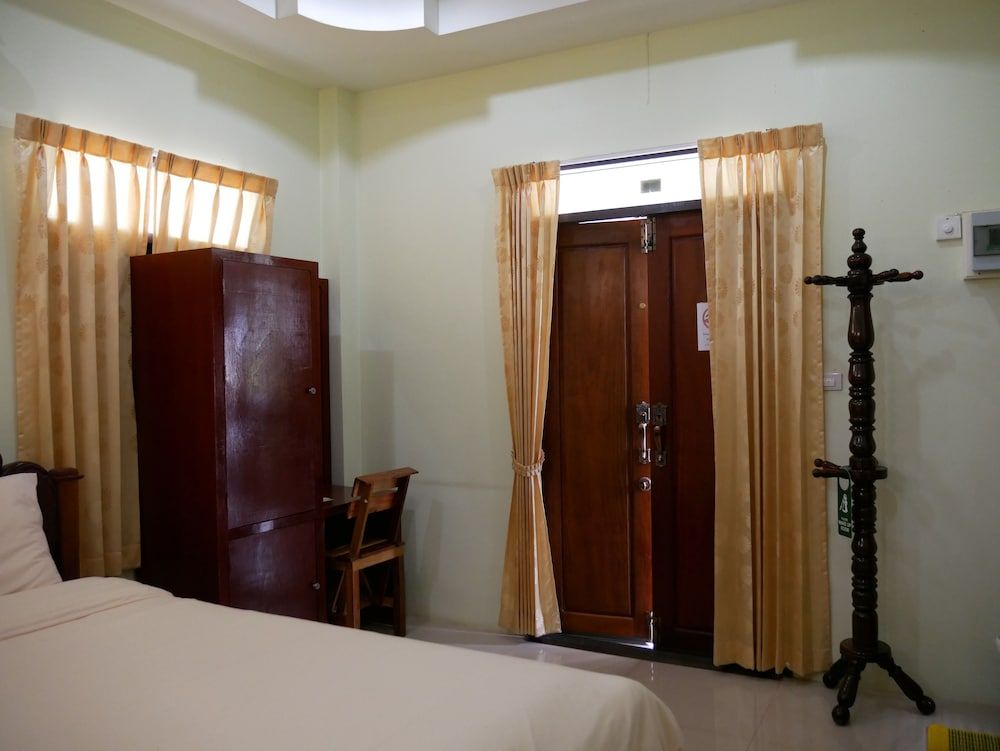 Suanluang Garden View Resort Deluxe Room 7