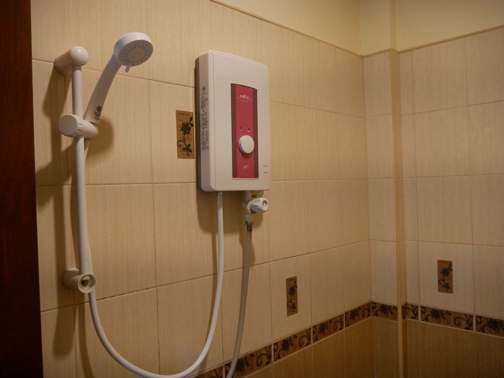 Suanluang Garden View Resort Standard Twin Room 3