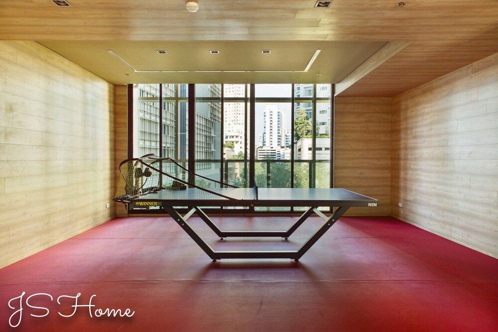 undefined City Park Luxury Home 10