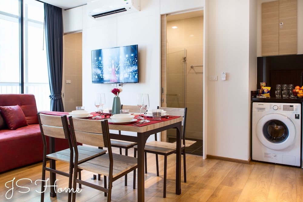 undefined City Park Luxury Home 6