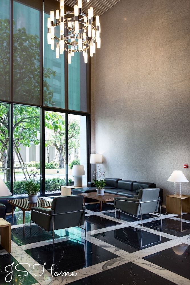 undefined City Park Luxury Home