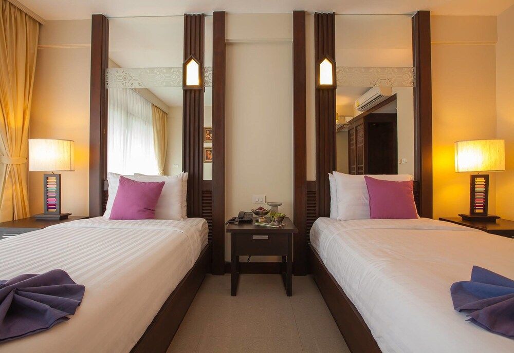 Huern Na Na Boutique Hotel Deluxe Twin Room, 1 Bedroom, Non Smoking, Garden View 3