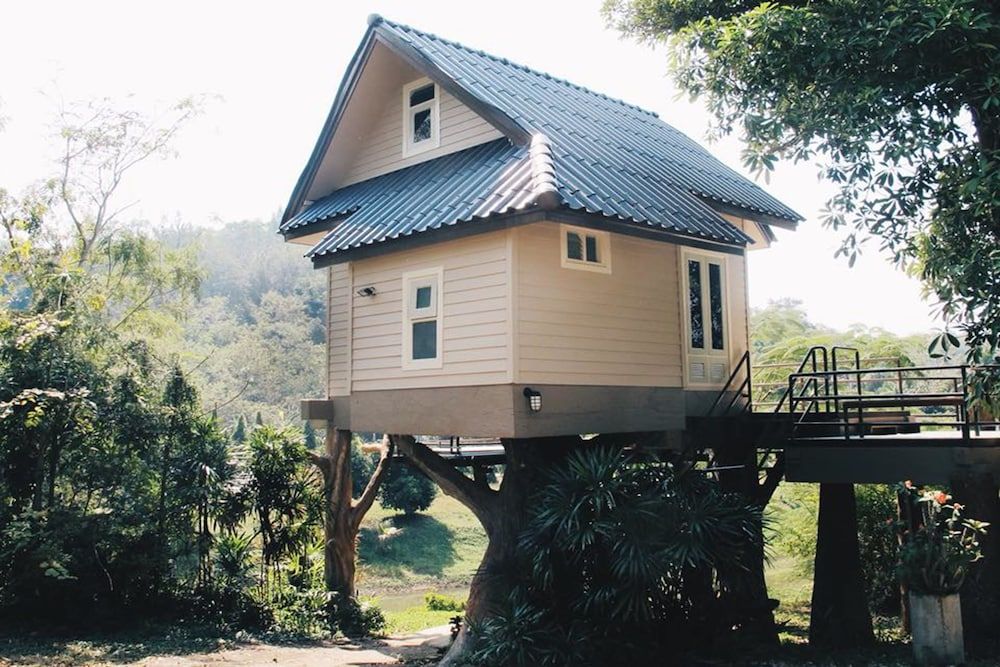 undefined Onhill Village 8