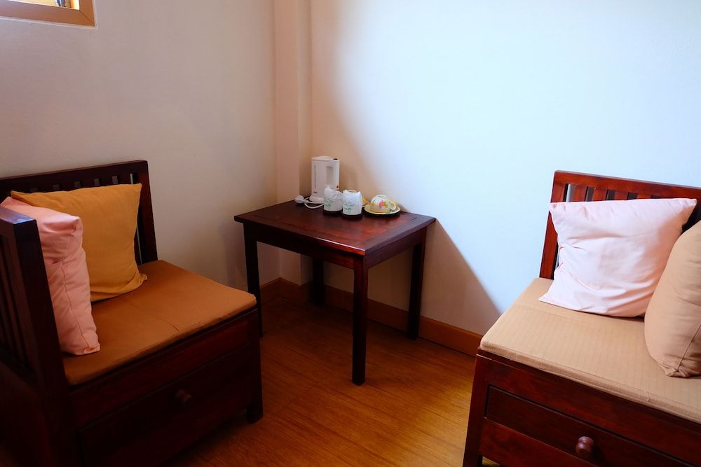 P Paradise Hotel Family Room 15