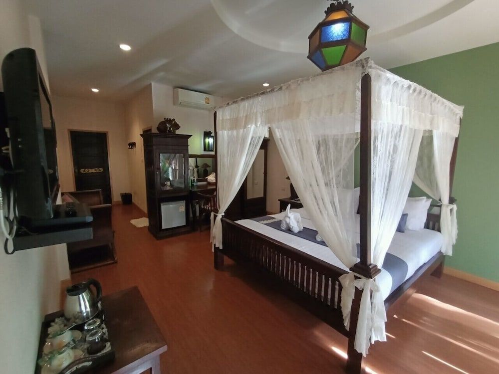 P Paradise Hotel Standard Double Room 9