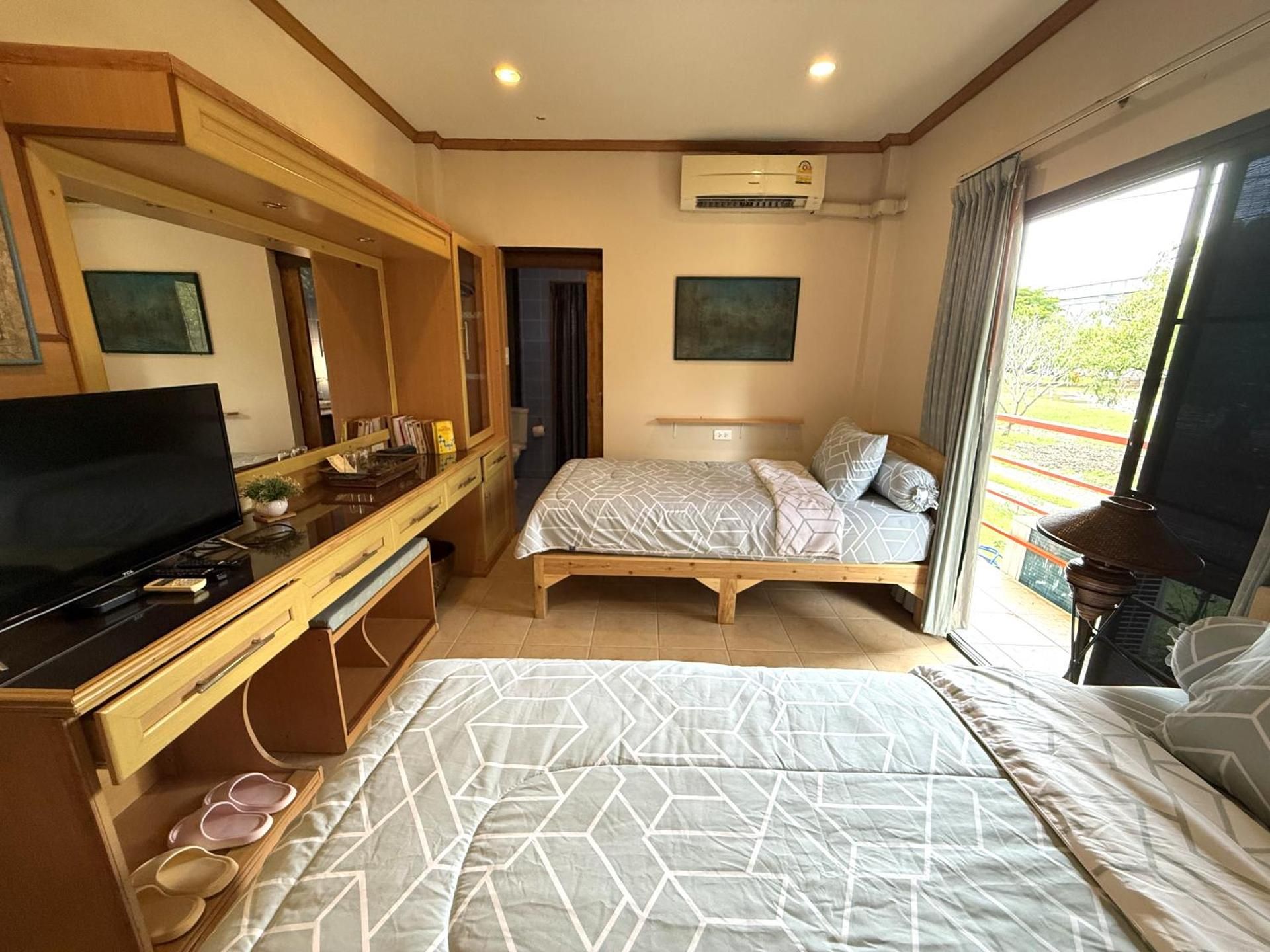 Saku Boutique Homestay Deluxe Twin Room 2