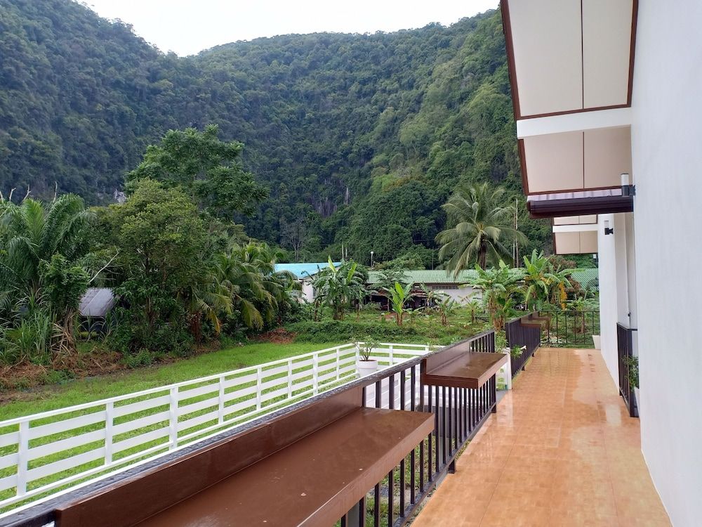 Sanfhan Resort Family Quadruple Room, Patio, Mountainside 3
