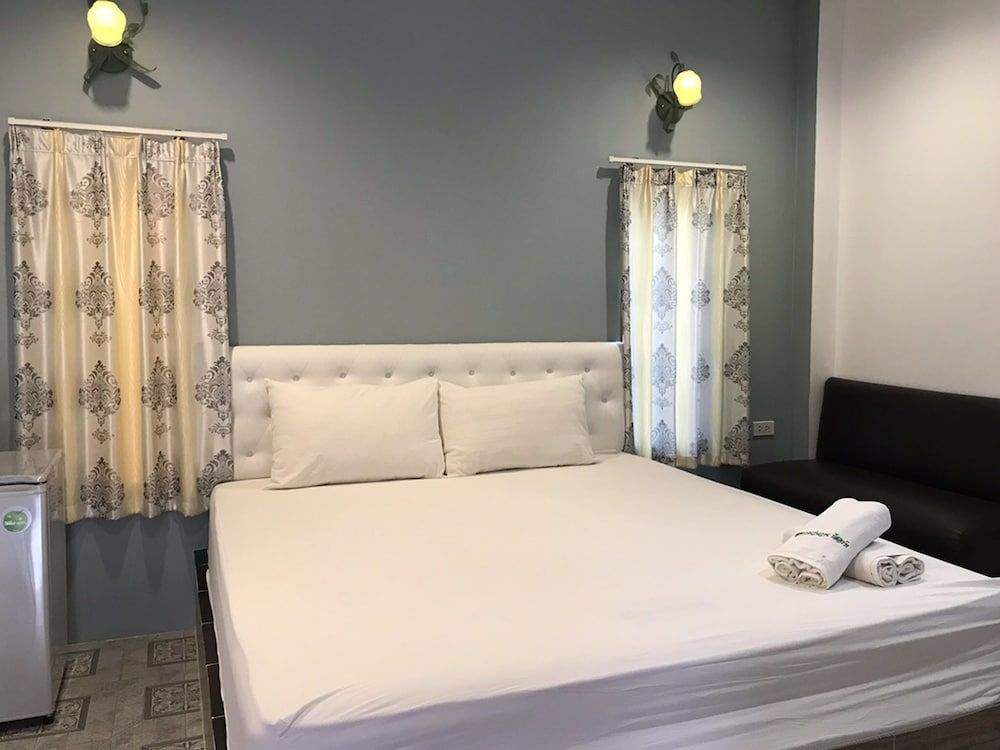 Suphan Wanwarn Resort Bungalow 3