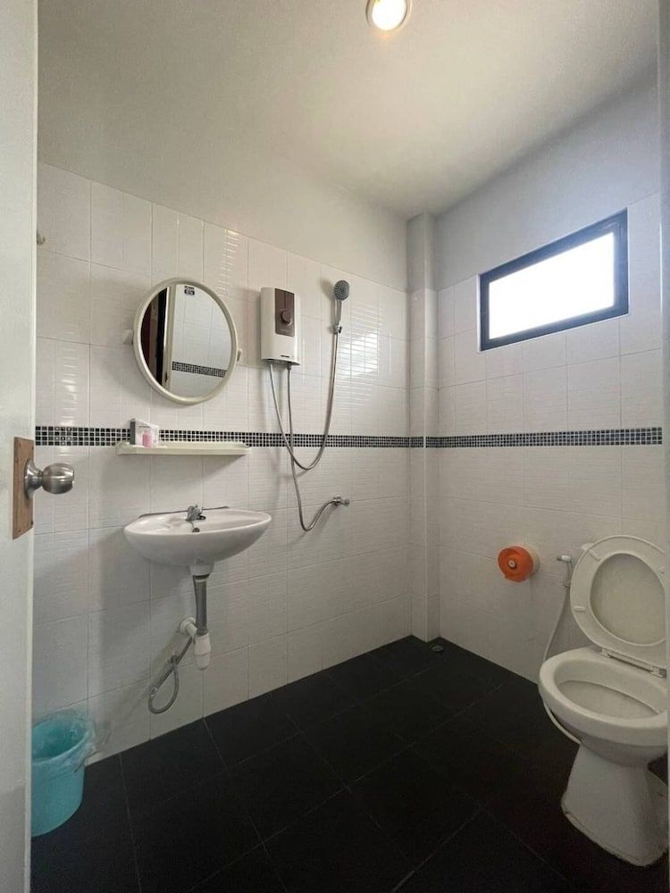 S Ville Resort Standard Double Room 4