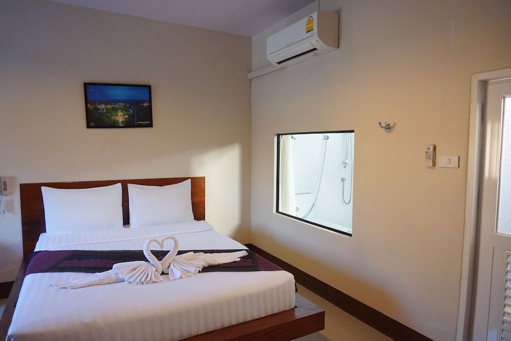 S Ville Resort Superior Double Room 3
