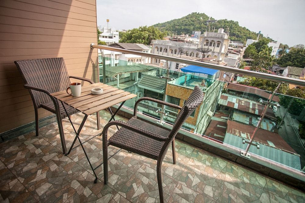 Cityview Residence Superior Room Higher Floor with Premium Shower 16