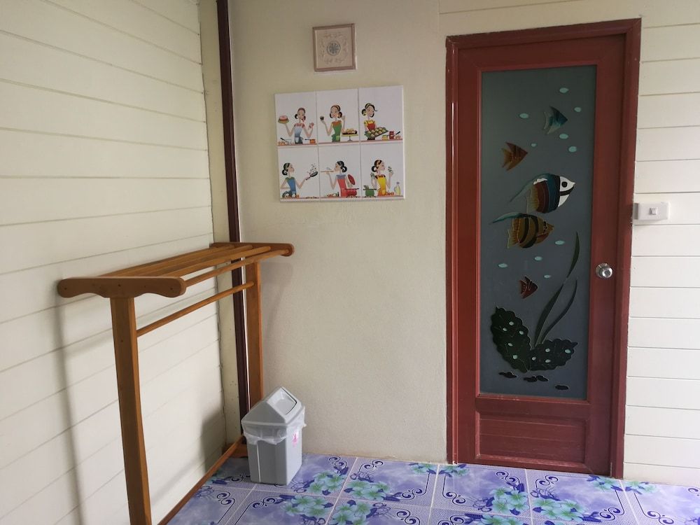 Bung Lung Resort Superior Bungalow 4