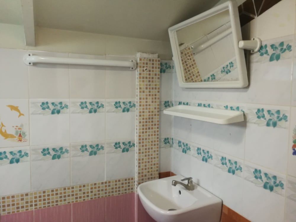 Bung Lung Resort Superior Bungalow 6