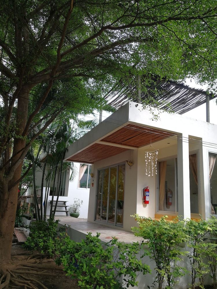 At-Pran Resort Standard Double Room 4