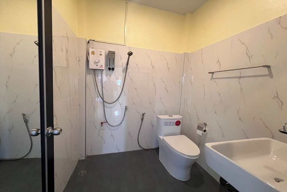 Lan Bua Resort Superior Room, Balcony, Lake View 18