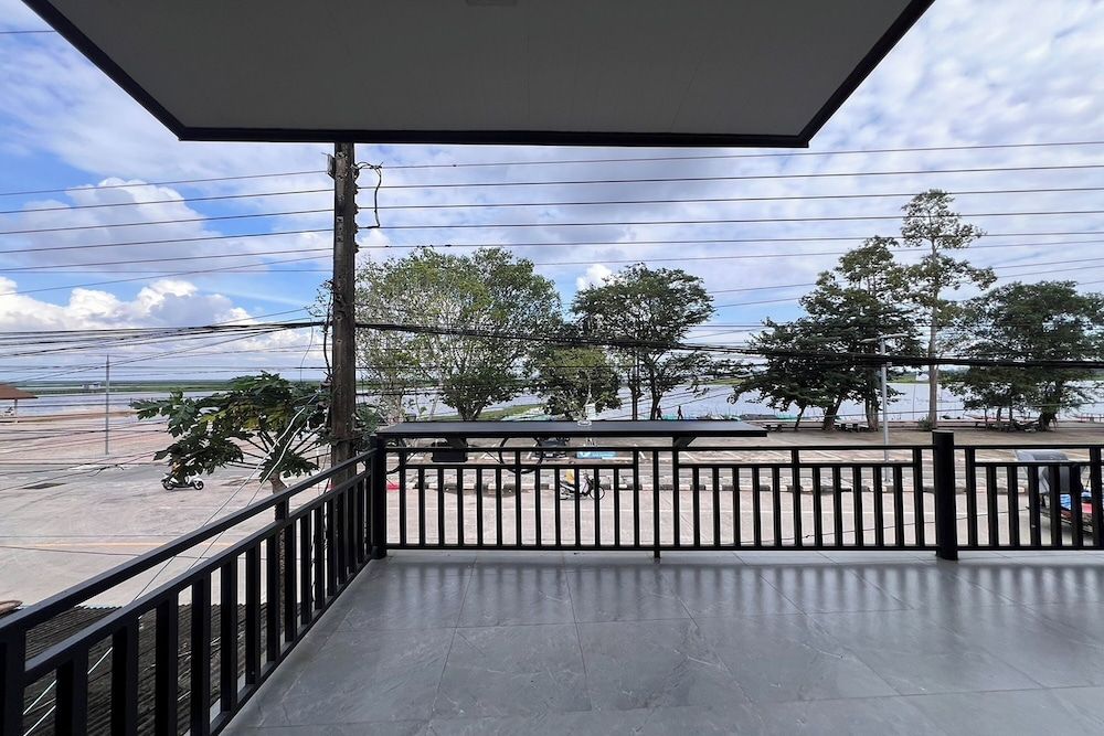 Lan Bua Resort Superior Room, Balcony, Lake View 13