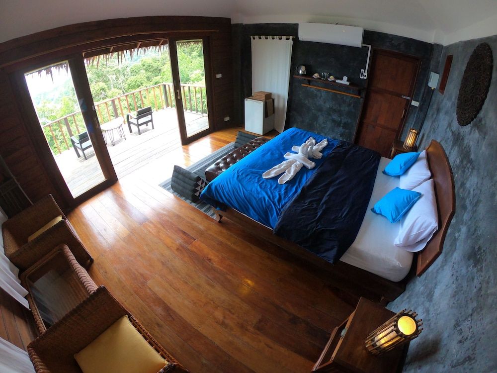 Master Sea View Bungalow Balcony