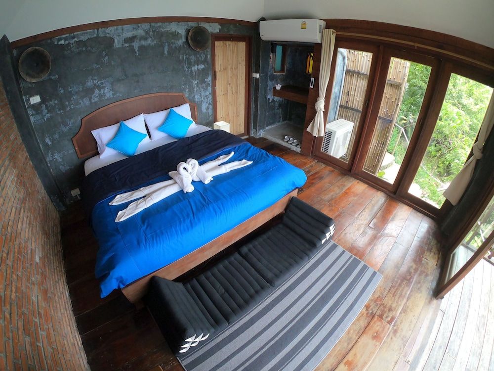 Standard Sea View Bungalow Balcony #1