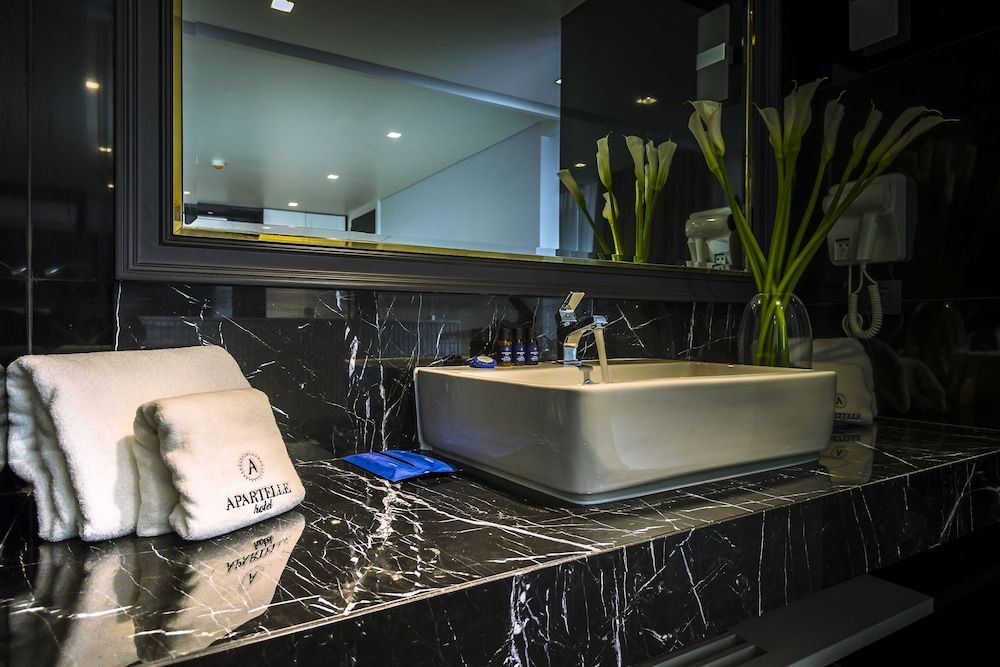 Apartelle Jatujak Hotel Premium Double Room 4