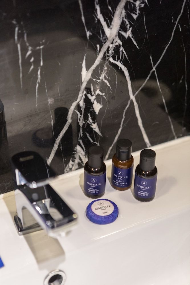 Apartelle Jatujak Hotel Premium Double Room 6