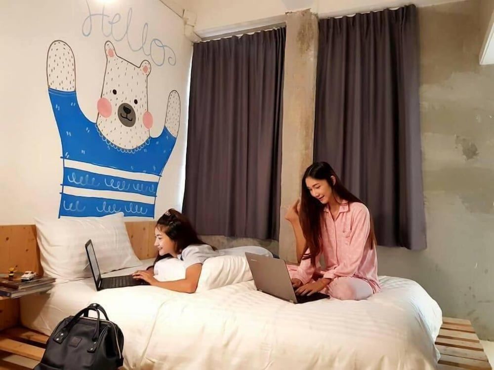 undefined Pastel House - Adults Only - Hostel 8