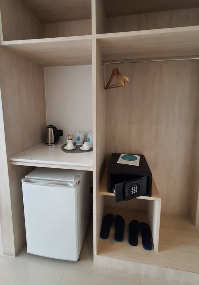 Worita Cove Hotel Superior Twin Room with Sea View 12