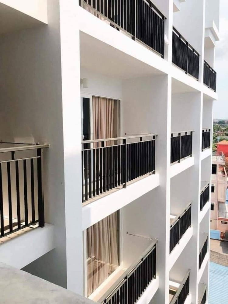 Worita Cove Hotel Superior Twin Room with Sea View 6