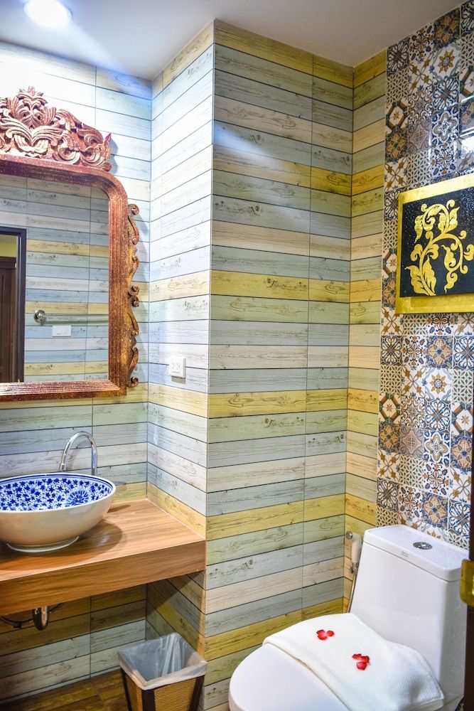 White Boutique Hotel and Spa Deluxe Twin Room 3