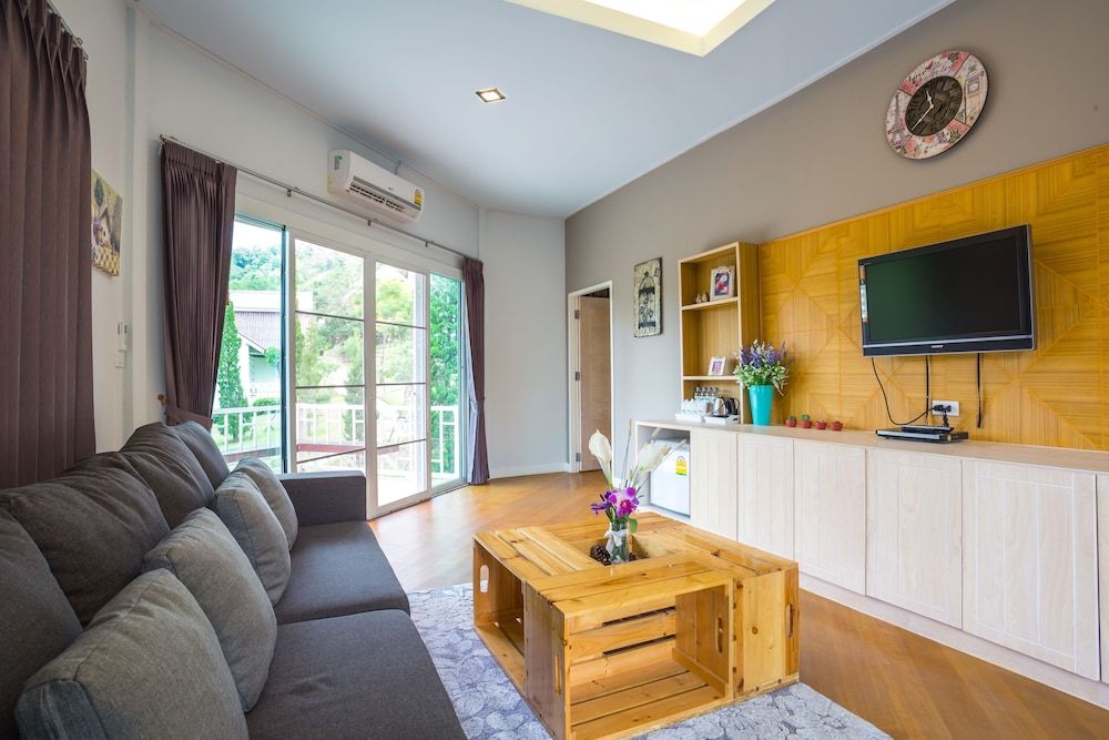 Paradise Home 1