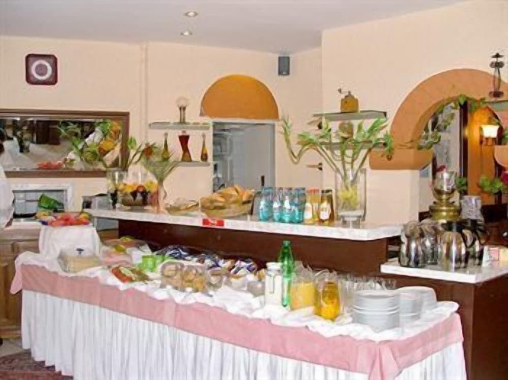 undefined Hotel Aria 10