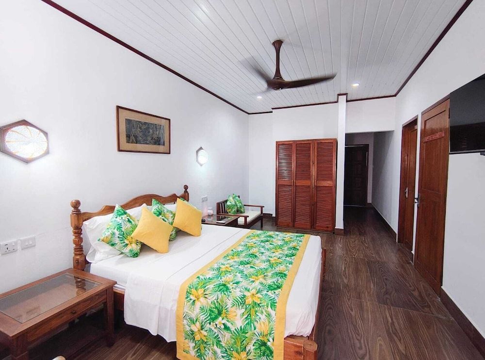 The Islander Hotel