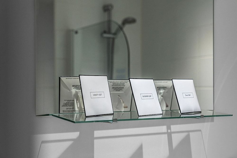 Velotel Brugge King Room 3