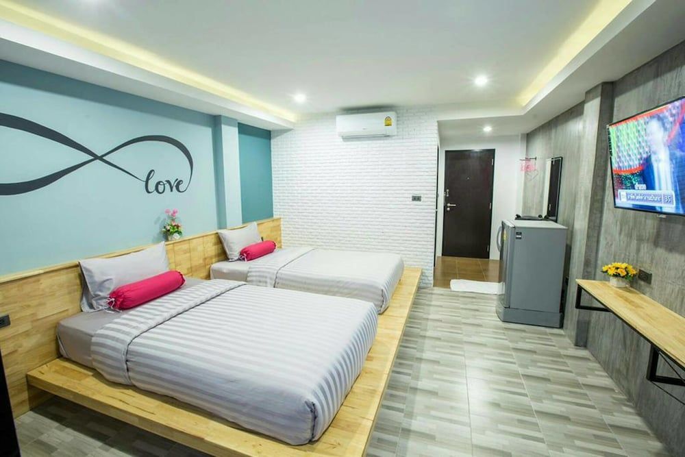 Sor Kor Sor Resort Superior Twin Room 5