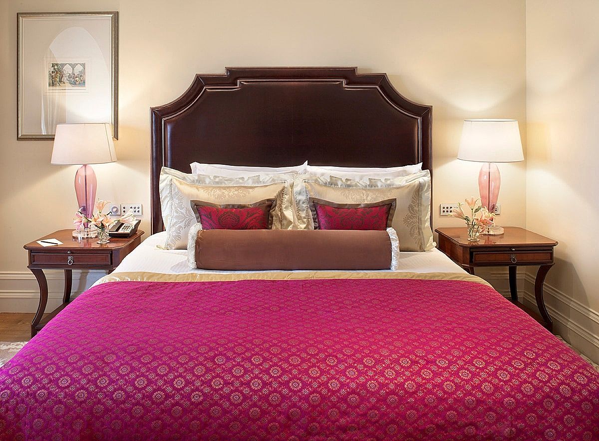 Luxury Grande Room Sea View King Bed 