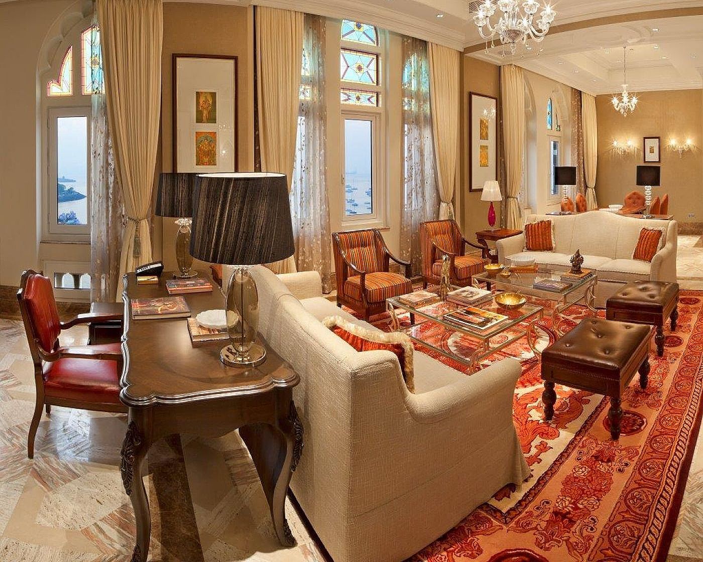 Signature Suite Sea View King Bed 