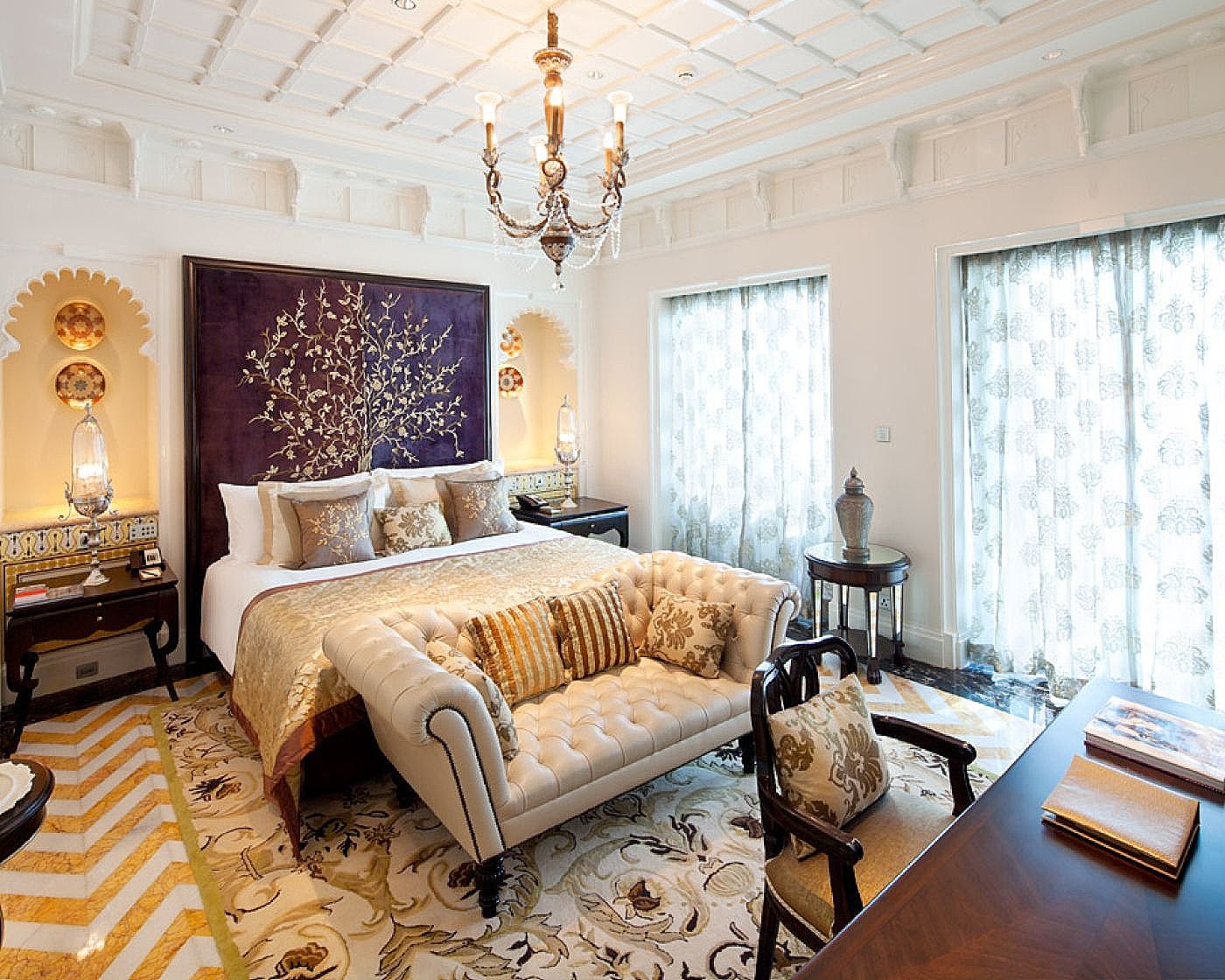 Signature Suite Sea View King Bed 