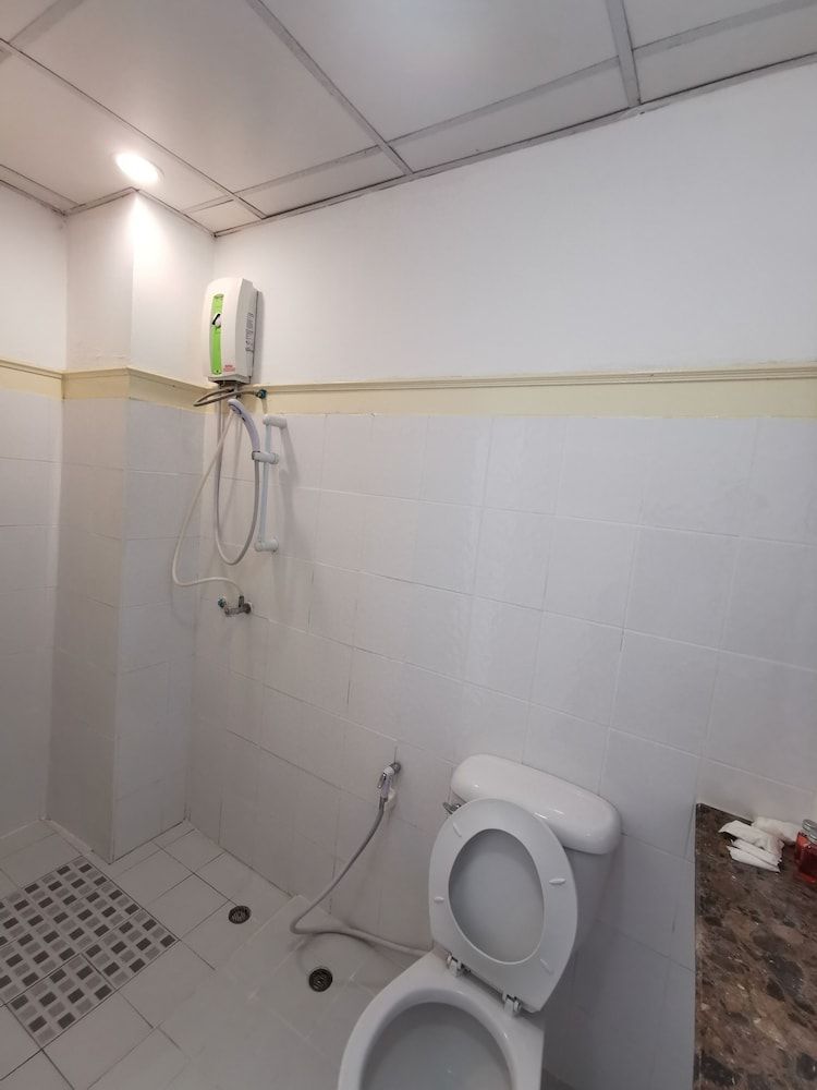 Ratchada-Sutthisan Hotel and Longstay Standard Room 4