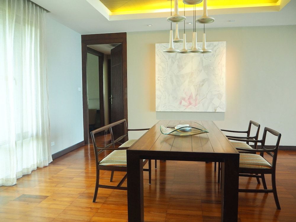Luxury 2-Bedroom Condo Ocean View