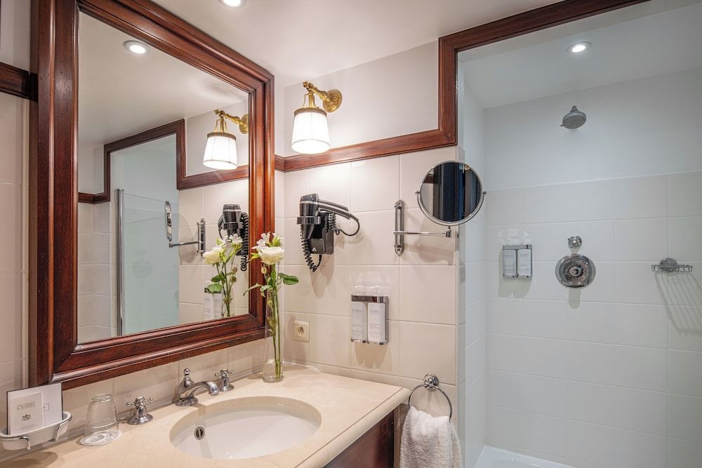 undefined Hotel Barsey by Warwick 8