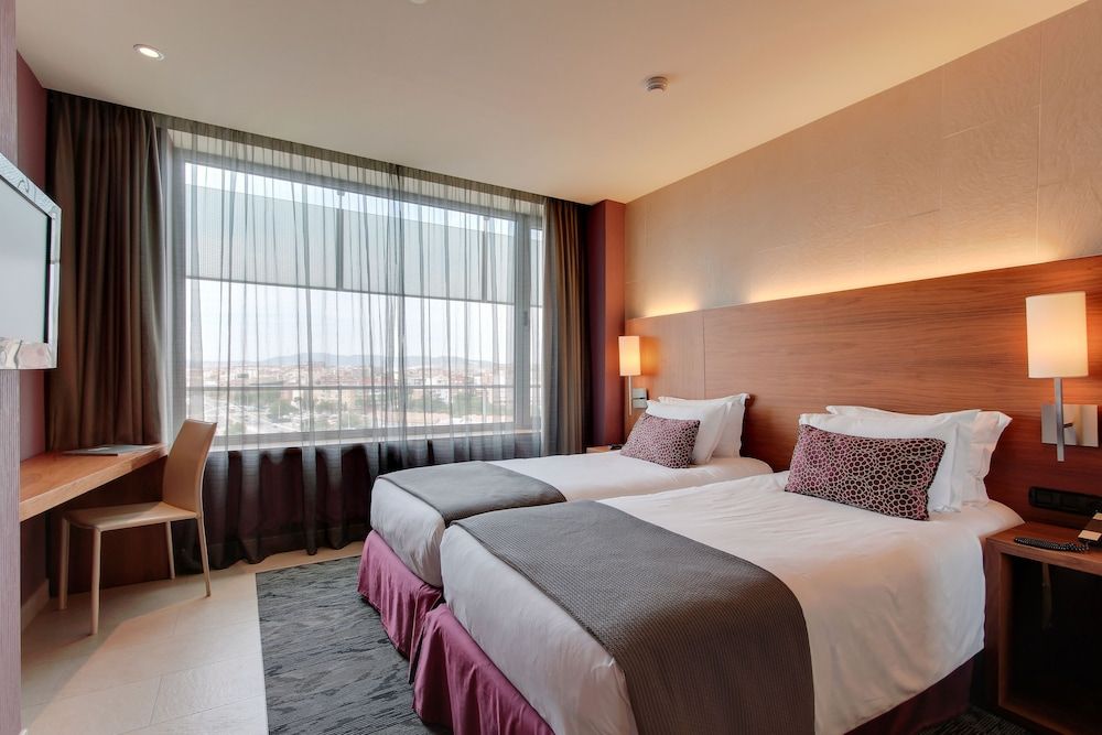 Hotel Badalona Tower Double Room (Breakfast Included) 5