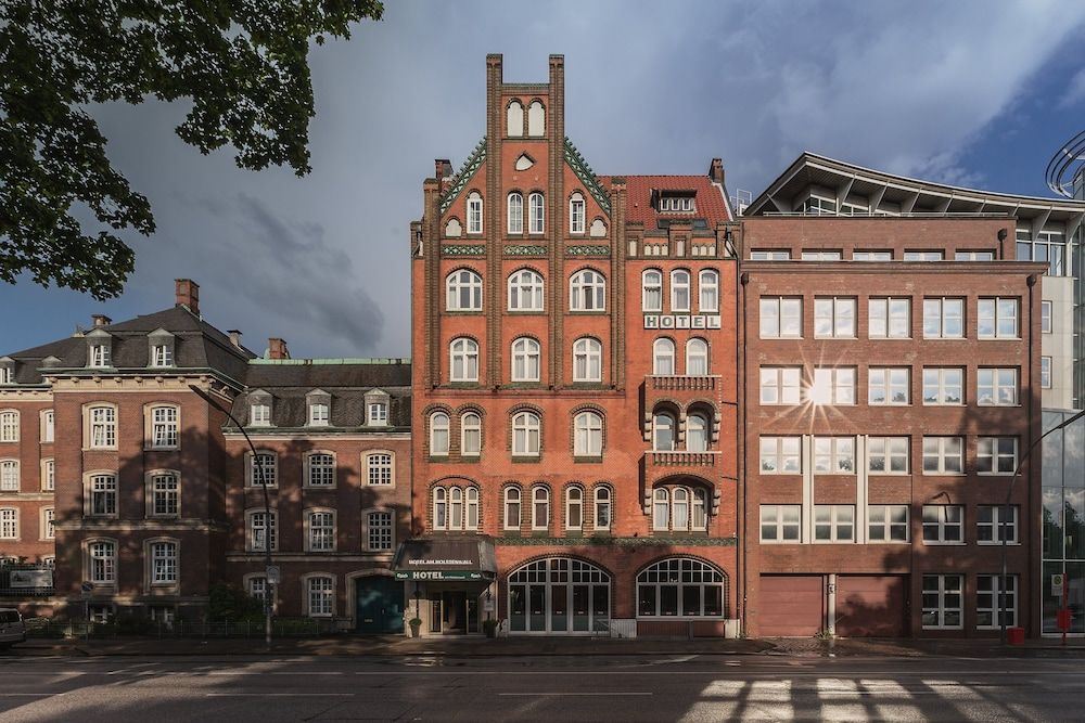 undefined Hotel Holstenwall 4