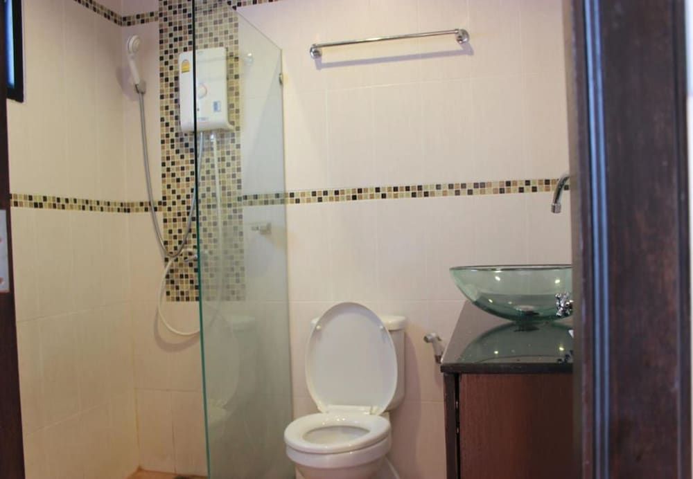 K&J Apartment Deluxe Double Room 9