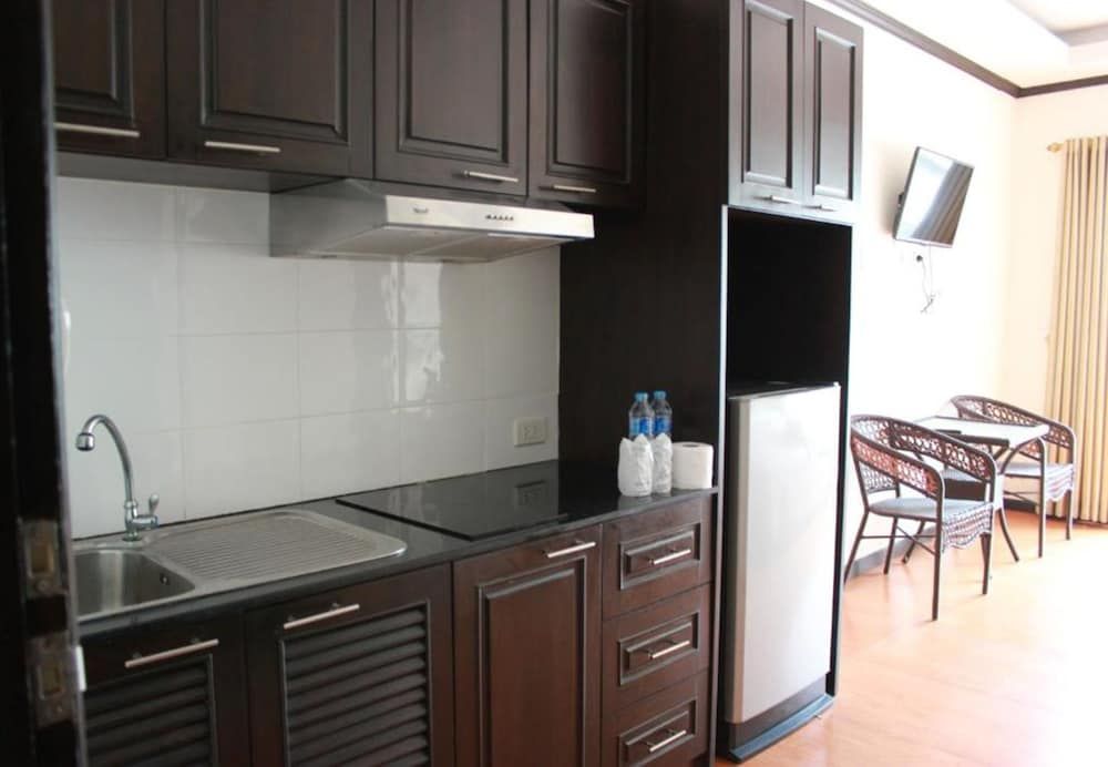 K&J Apartment Deluxe Double Room 6