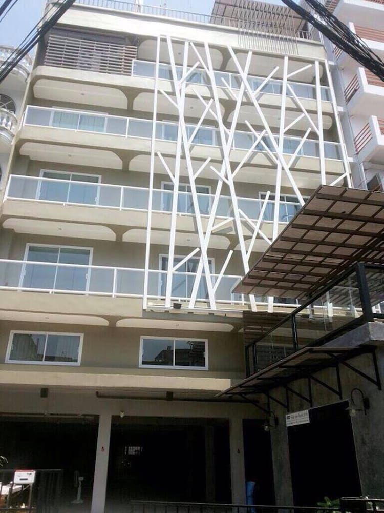 undefined Baanduangkamol 2